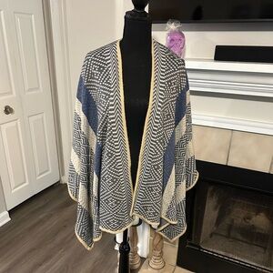 Geometric Patterned Shawl